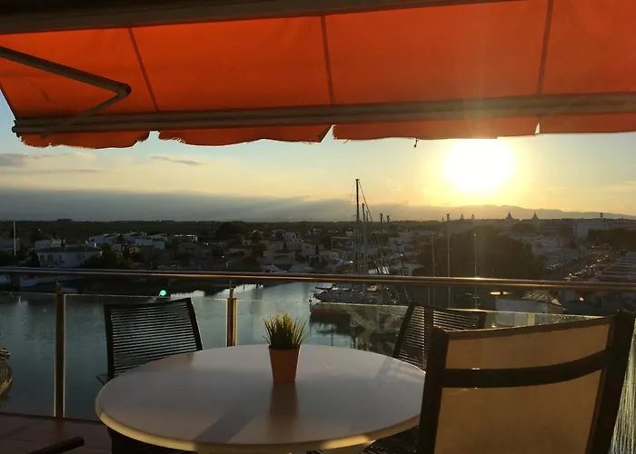 Vue Panoramique Sur La Mediterrannee, Appartement Sur Canal & Proche Plage